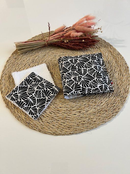 Pochette de voyage avec 7 lingettes démaquillantes